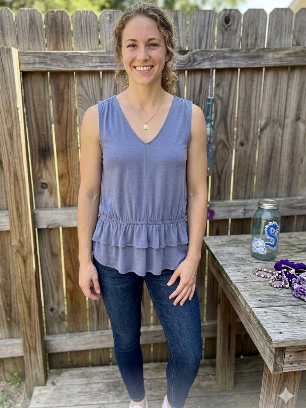 👗APT. 9 Slate Blue Sleeveless V-Neck Ruffle Hem Top
